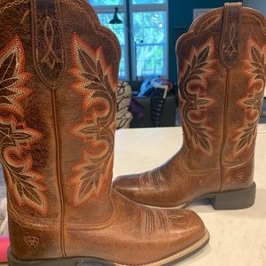 Ariat Rustic Brown Boots